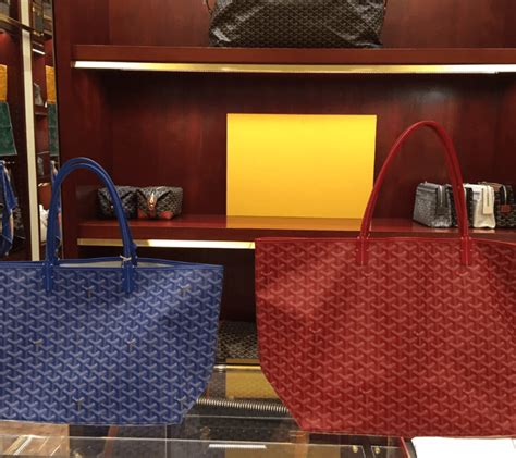 goyard tote blue vs red|Goyard st louis tote price.